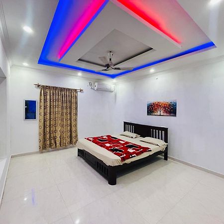 La Bay Luxury Beach Bungalow Pondicherry Exterior photo